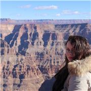 Frequento l’Università Ca Foscari di Venezia indirizzo economico aziendale. Ho studiato inglese e business administration (livello C1) in Canada